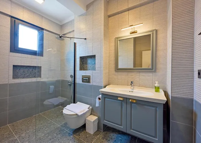 Almilalin 6 Bedroom For Rent In 올루데니스