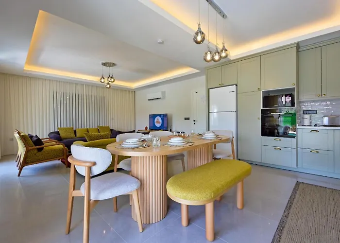 Almilalin 6 Bedroom For Rent In 빌라 올루데니스
