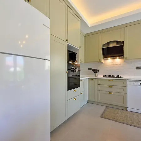 别墅 Almilalin 6 Bedroom For Rent In *