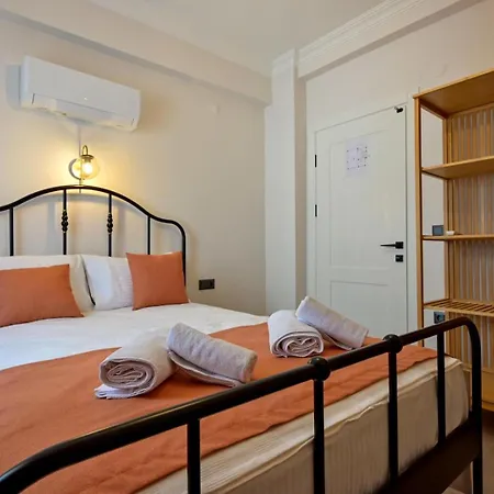 Almilalin 6 Bedroom For Rent In Villa *