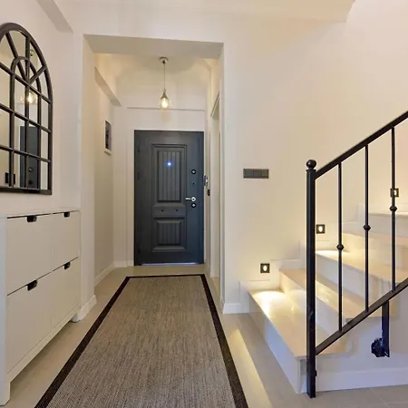 Villa Almilalin 6 Bedroom For Rent In *