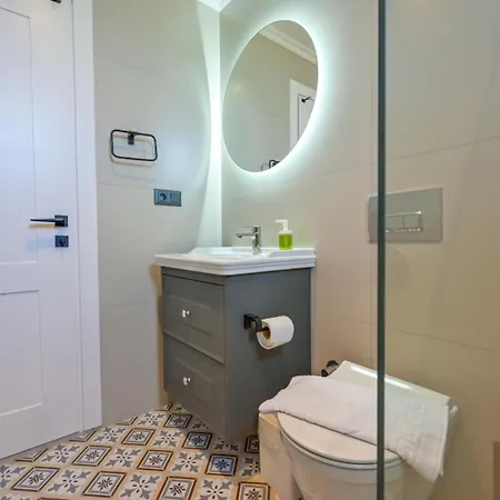 Almilalin 6 Bedroom For Rent In Villa Ölüdeniz