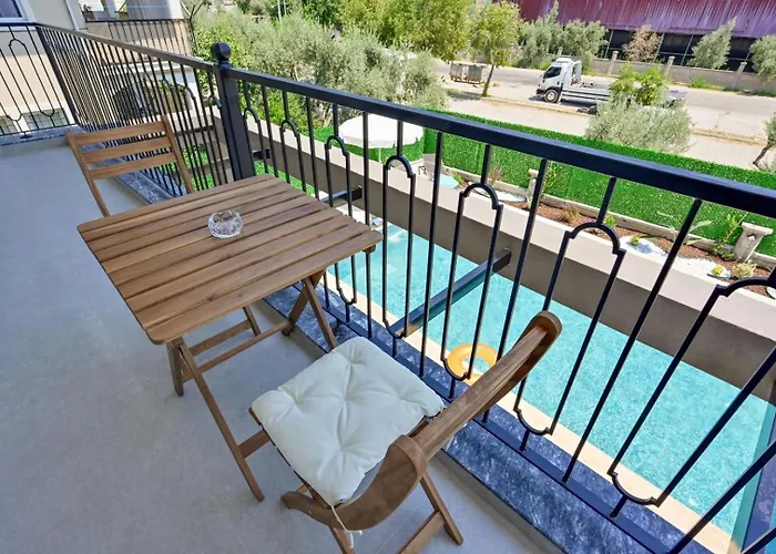 Вилла Almilalin 6 Bedroom For Rent In *