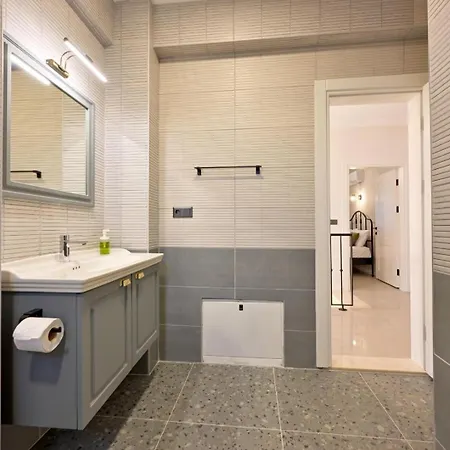 Almilalin 6 Bedroom For Rent In ヴィラ *