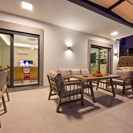 Almilalin 6 Bedroom For Rent In * Ölüdeniz
