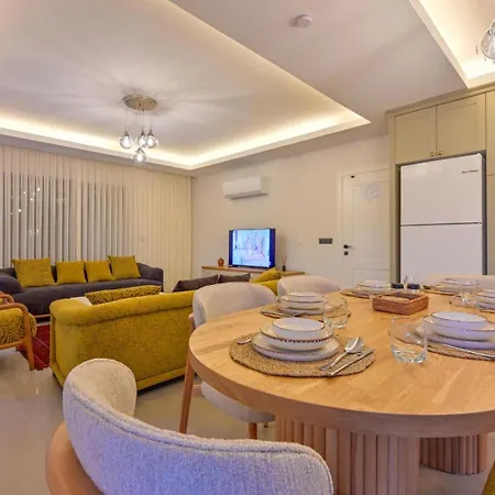 Almilalin 6 Bedroom For Rent In Ölüdeniz