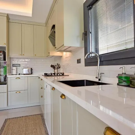 ヴィラ Almilalin 6 Bedroom For Rent In *