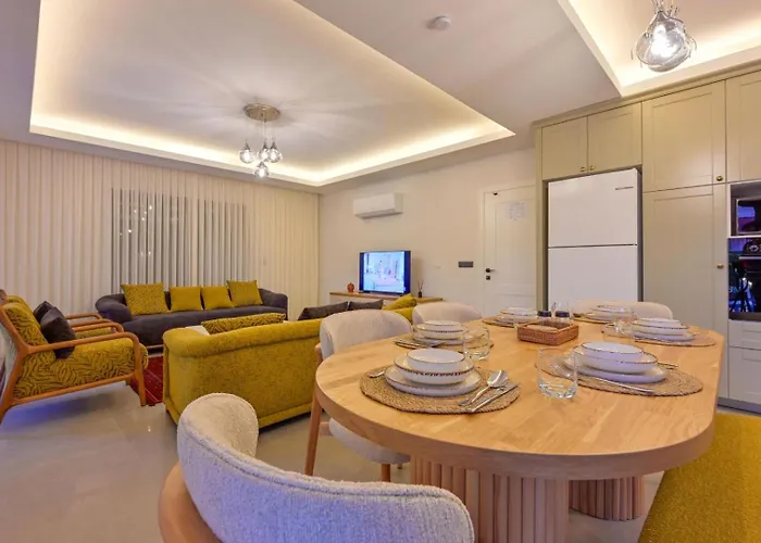 Almilalin 6 Bedroom For Rent In Ölüdeniz