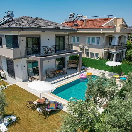 Almilalin 6 Bedroom For Rent In * Öludeniz