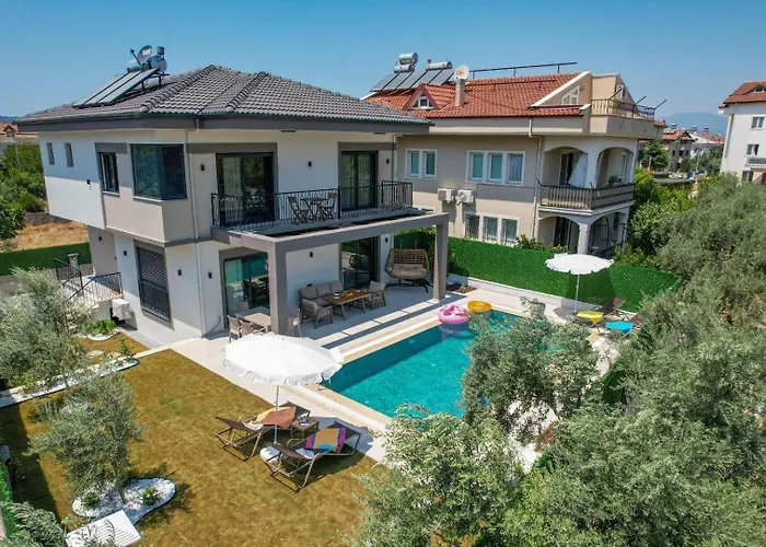 Almilalin 6 Bedroom For Rent In * أولدينيس