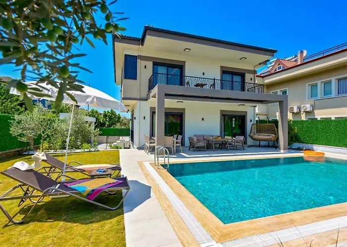 Almilalin 6 Bedroom For Rent In فيلة أولدينيس